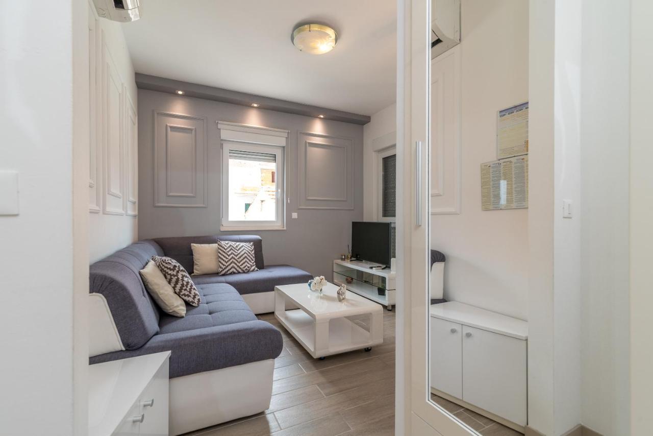 Apartman Lorena Trogir Exteriér fotografie