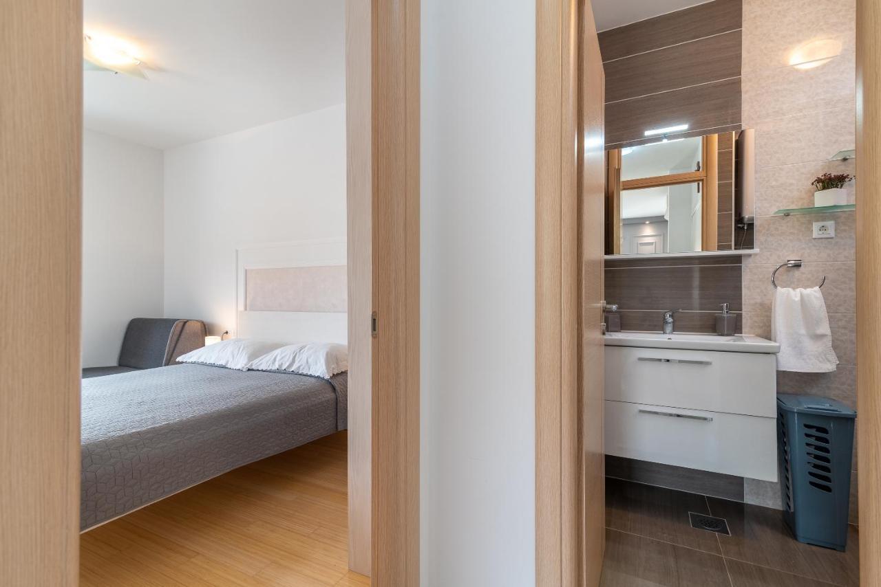Apartman Lorena Trogir Exteriér fotografie