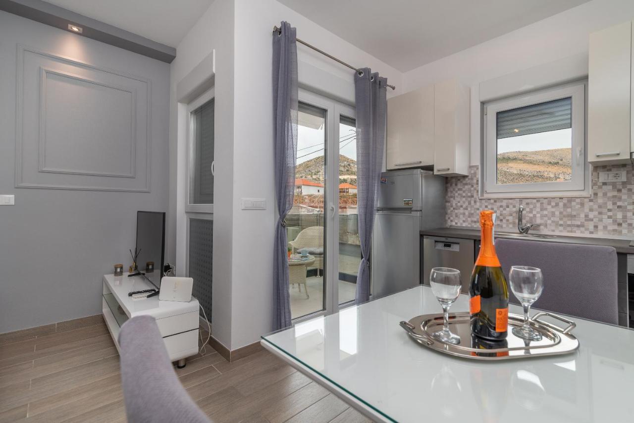 Apartman Lorena Trogir Exteriér fotografie