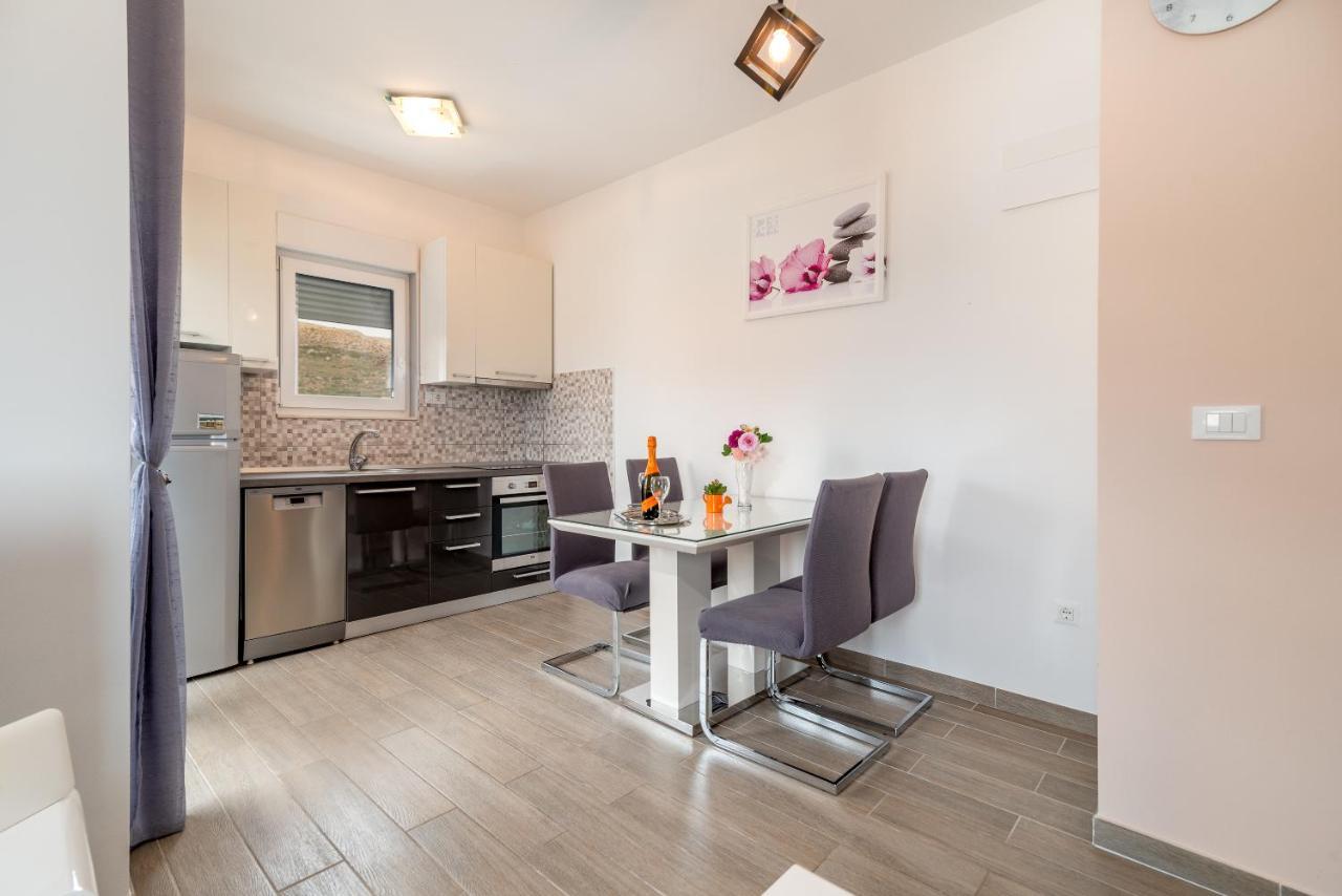 Apartman Lorena Trogir Exteriér fotografie