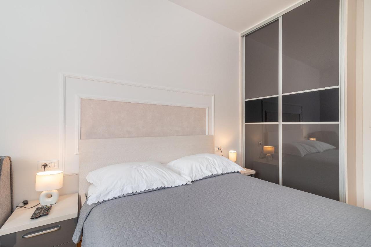 Apartman Lorena Trogir Exteriér fotografie