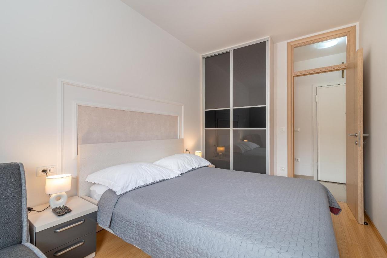 Apartman Lorena Trogir Exteriér fotografie