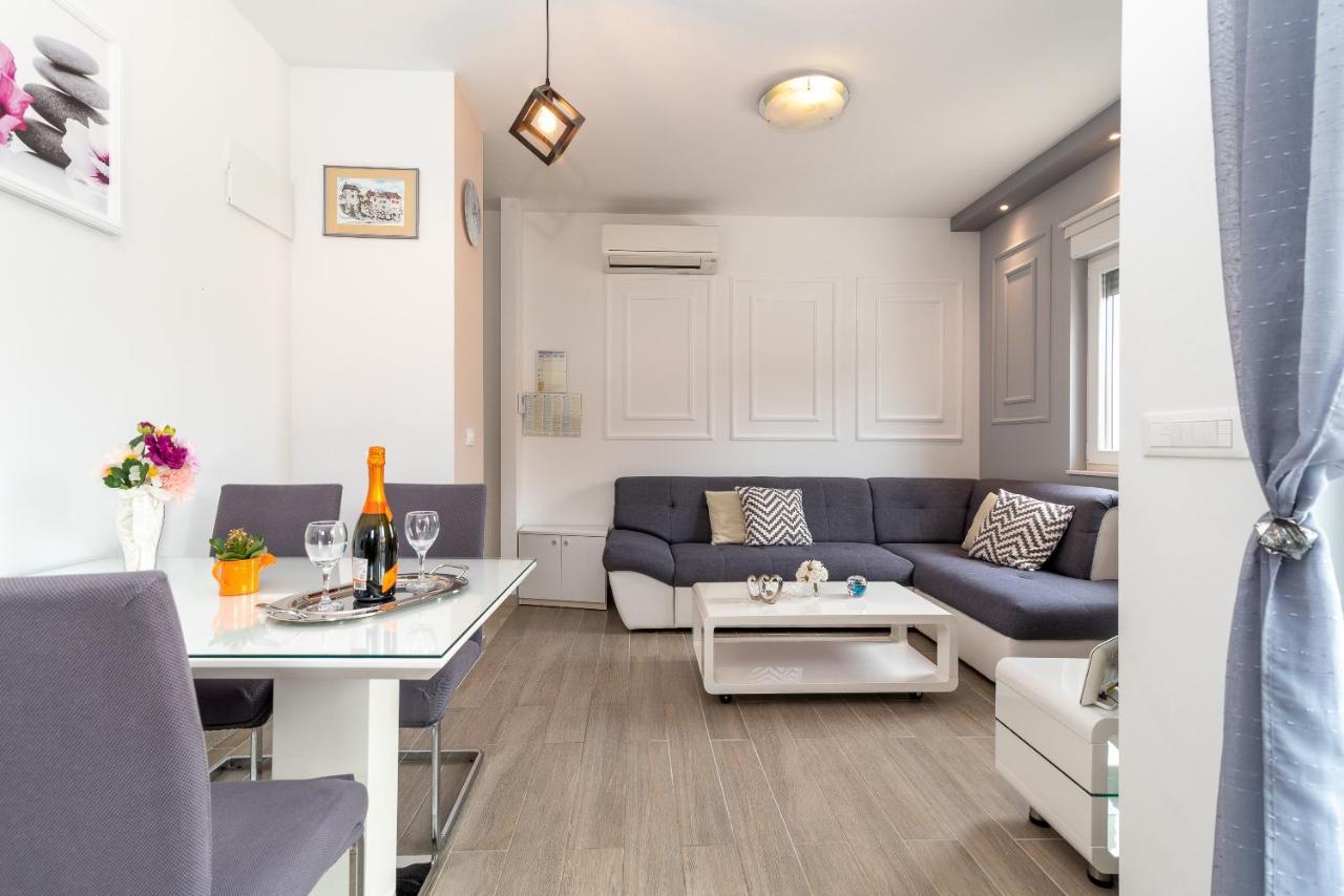 Apartman Lorena Trogir Exteriér fotografie