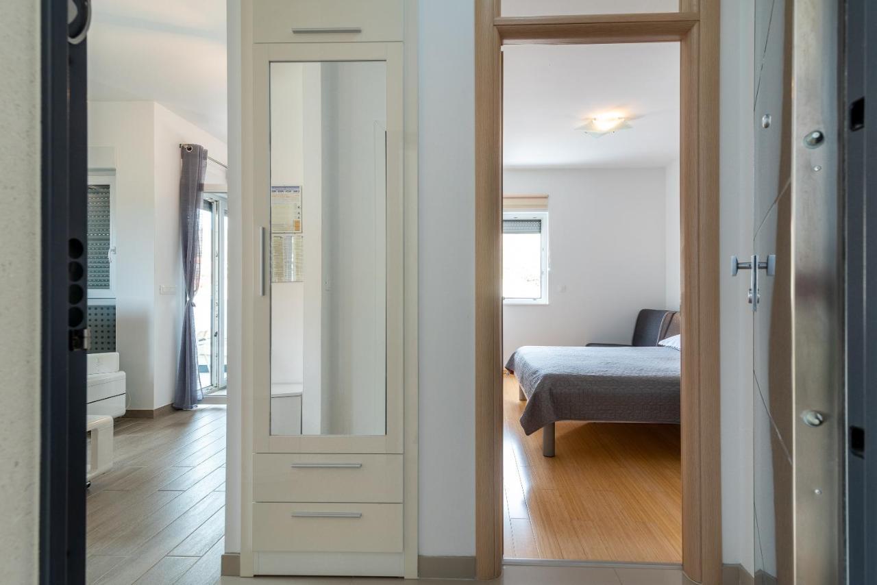Apartman Lorena Trogir Exteriér fotografie